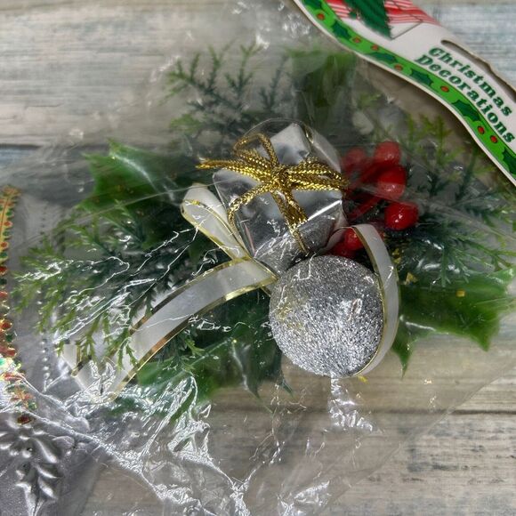 Vintage‎ Christmas Decorations Bells Ornament Country Silk MISCO Silver Gold - Picture 6 of 9